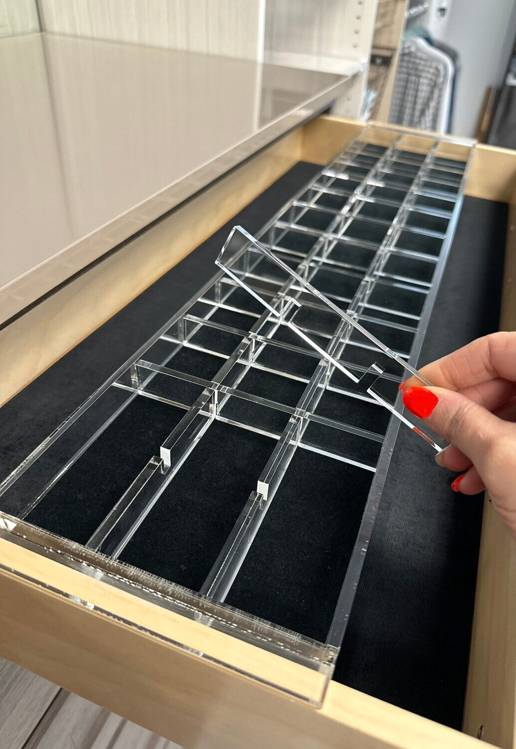 Unique Custom Acrylics Top Tier Slider